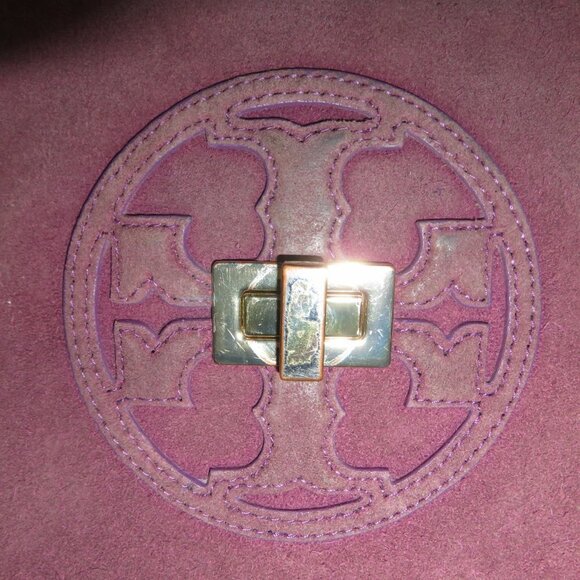 Tory Burch Vibrant Purple Leather flap Messenger Crossbody Handbag W/ dustbag - Picture 10 of 16